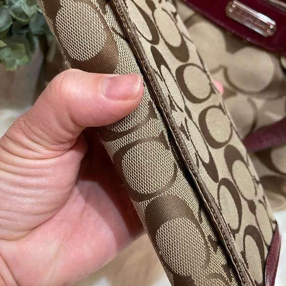 Coach wallet and matching bag - Picture 3 of 17